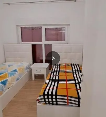Apartman Mangalem 21 *